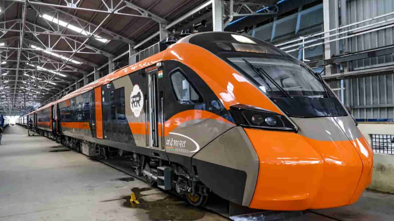 Vande Bharat Sleeper: గుడ్ న్యూస్.. త్వరలో కూత పెట్టనున్న వందే భారత్ స్లీపర్ రైళ్లు.. డేట్ ఫిక్స్..