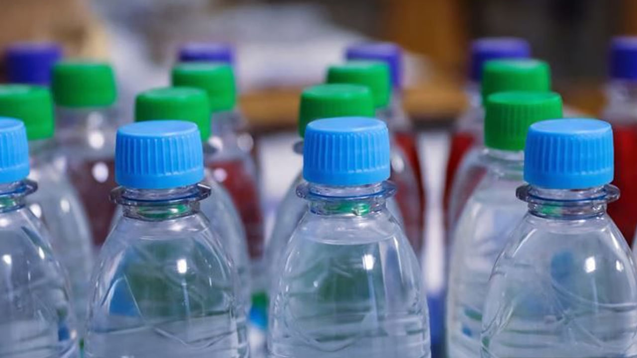 Water Bottle Caps: వాటర్ బాటిల్ క్యాప్ కాలర్స్ వేర్వేరుగా ఎందుకు ఉంటాయి? వాటి అర్థం ఏంటో తెలుసా?