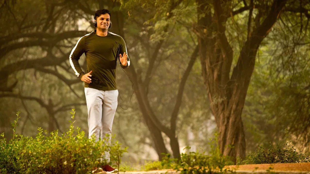 Walking: చలికాలంలో వాకింగ్కి వెళ్లేముందు ఈ విషయాలు తప్పక గుర్తుంచుకోండి..