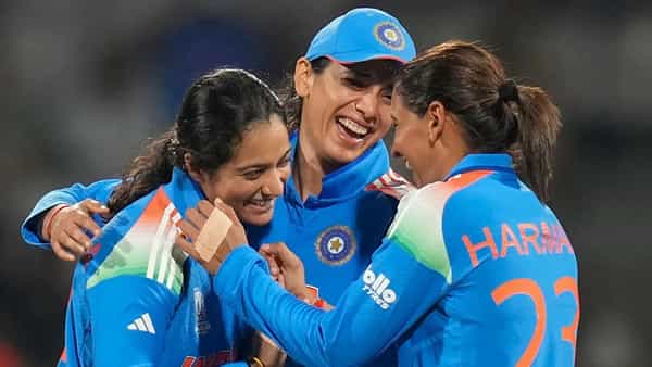 Women Cricketers : కోట్లలో సంపాదిస్తున్న మహిళా క్రికెటర్లు.. ఈ 4 మార్గాల ద్వారా కాసుల వర్షం కురిపిస్తున్న బీసీసీఐ