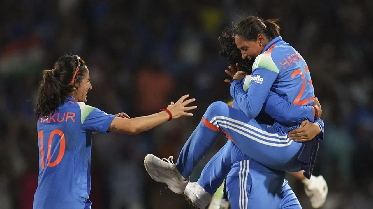Womens World Cup 2025 : 4 ఏళ్ల నిరీక్షణ ఫలించింది.. టీమిండియా విక్టరీ సాంగ్ విన్నారా.. ఎంత బాగుందో