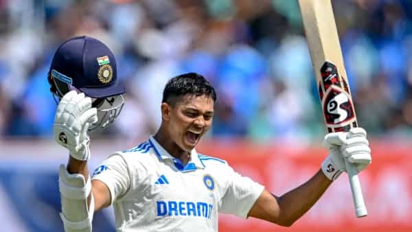Yashasvi Jaiswal : రంజీలో అద్భుతం.. 45 ఏళ్లుగా టెస్ట్ క్రికెట్లో నంబర్ 1 ఓపెనర్ గా నిలిచిన యశస్వి జైస్వాల్