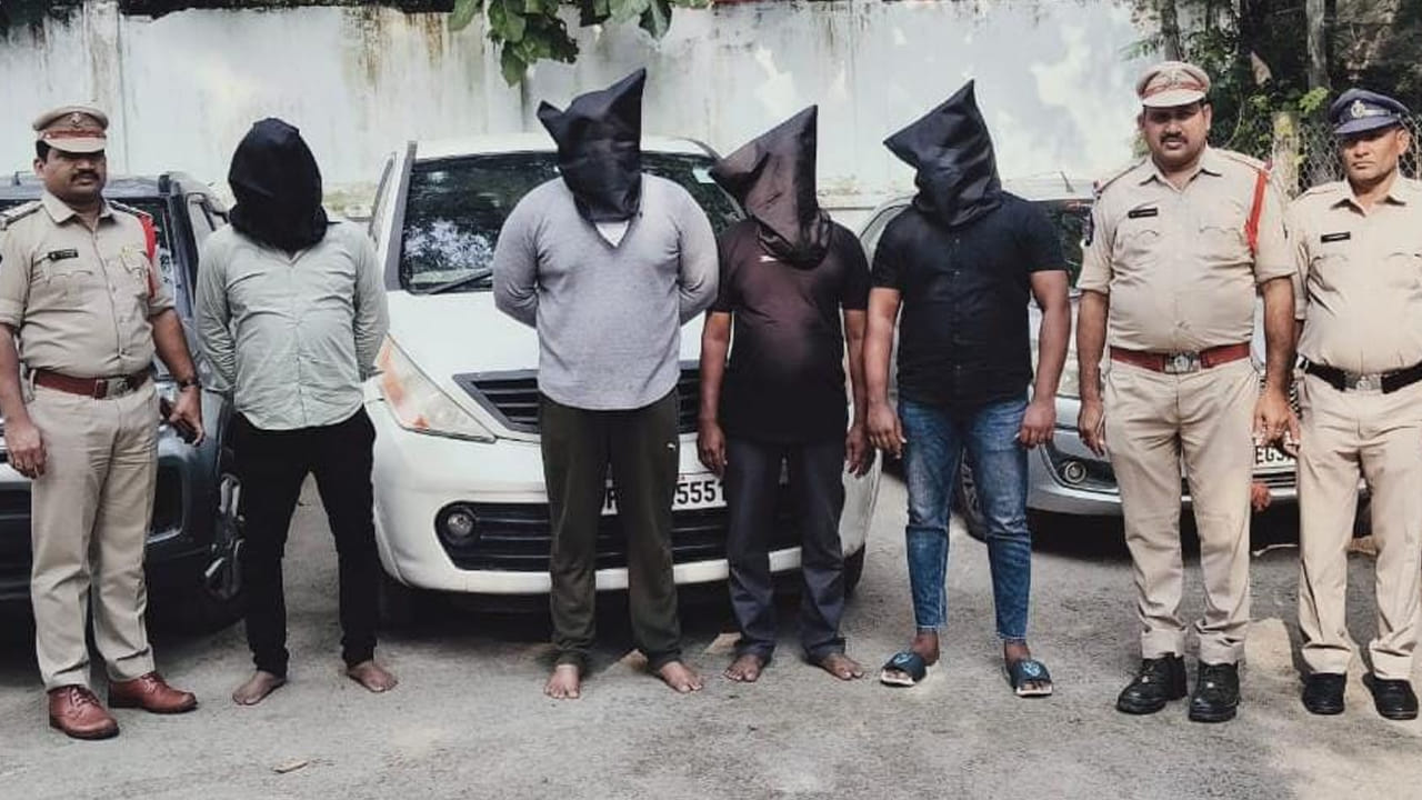 Vizianagaram: ఓరి కంత్రీగా.. శిక్షణ ఇచ్చిన గురువుకే పంగనామం పెట్టాలనుకున్నావ్గా