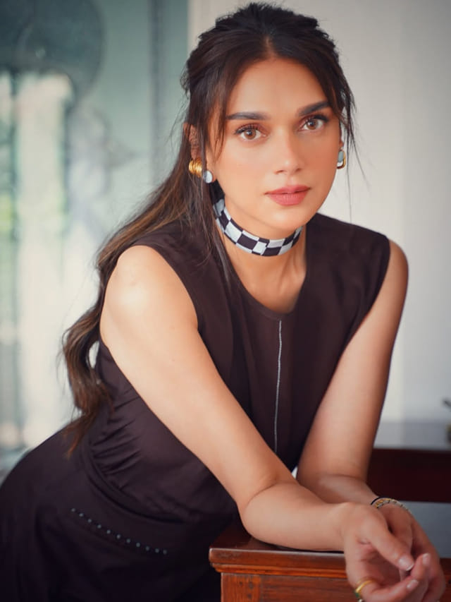 సాయంత్రం 7 లోపు భోజనం చేస్తాను.. అదితి ఫిట్‌నెస్ రహస్యం ఇదేనట..