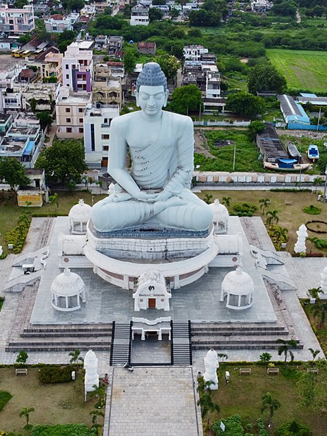 ఫ్రెండ్స్‎తో టూర్.. ఆంధ్రలో ఈ ప్లేసులకు వెళ్లారంటే.. చిల్ అయిపోతారు..