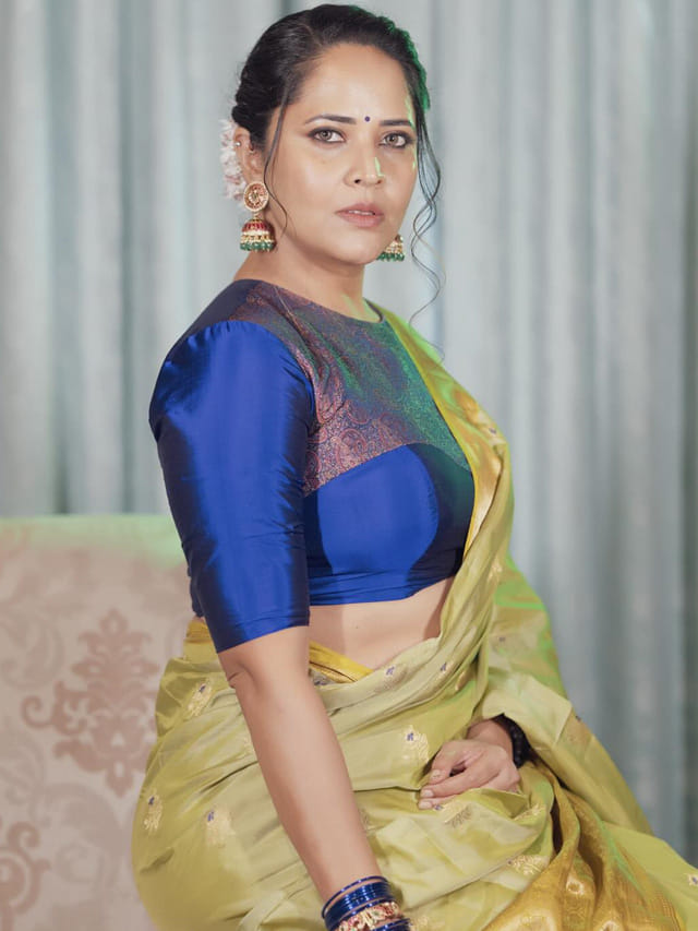 మేడం సార్ మేడం అంతే.. తేనె కళ్ళతో కైపెక్కిస్తున్న రంగమ్మత్త..