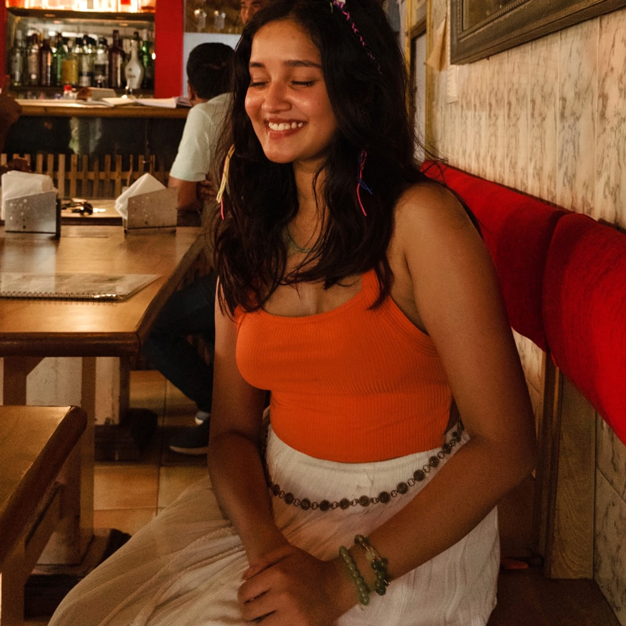 ఇండస్ట్రీలో ఎంతో మంది చైల్డ్ ఆర్టిస్ట్ లుగా రాణించి ఆతర్వాత హీరోలుగా, హీరోయిన్స్ గా సినిమాలు చేసి మెప్పిస్తున్నారు. వారిలో అనికా సురేంద్రన్ ఒకరు. ఈ చిన్నదాని గురించి ప్రత్యేకంగా చెప్పాల్సిన అవసరం లేదు. 