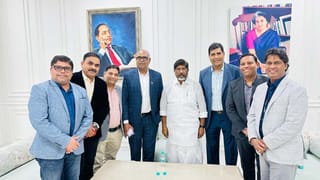 Chandanagar: చిన్నోడి మృతిపై ఎన్నో అనుమానాలు.. బాత్రూంలో అలా ఎలా…?