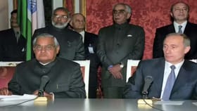 పుతిన్ పర్యటన వేళ ప్రధాని మోదీ పాత చిత్రం వైరల్!