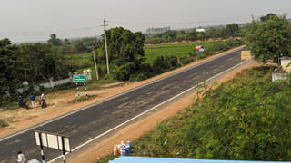 Watch Video: ఇంట్లో రాత్రిపూట అదోరకం శబ్ధాలు.. ఏంటా అని టార్చ్ వేయగా.. వామ్మో..