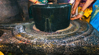 అరుణాచలంలో కార్తీక దీపం శోభ.. గిరి ప్రదక్షిణకు పోటెత్తిన భక్తజనం.. ఈ రోజు విశిష్టత తెలిస్తే..