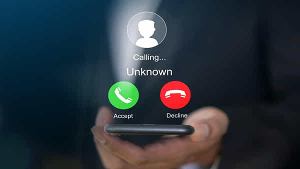 Call Merging Scam: గుబులు పుట్టిస్తున్న కాల్ మెర్జింగ్ స్కాం.. ఇలాంటి కాల్ మీకు ఫోన్కు వస్తే బీ కేర్ఫుల్