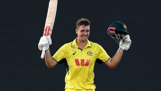 IPL 2026 Auction : ఆక్షన్ అప్పుడే మొదలైంది.. ఆ స్టార్ ప్లేయర్‎కు  ఏకంగా రూ.30.5 కోట్లు, సర్ఫరాజ్ ఖాన్‌కు రూ.7 కోట్లు