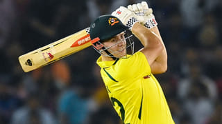 IPL 2026: తక్కువ ధరకే తోపు ప్లేయర్‌ను పట్టేసిన ముంబై.. స్కెచ్ మాములుగా లేదుగా..