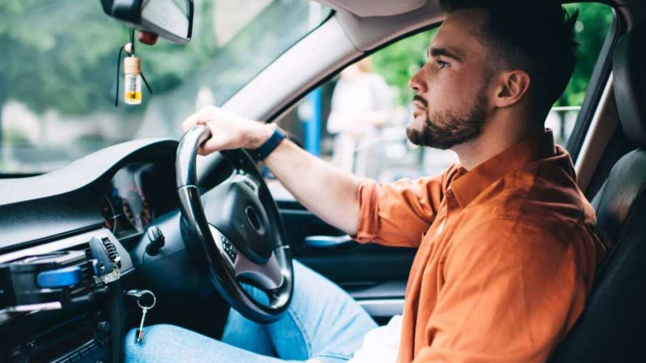 Vehicles Steering: వాహనం స్టీరింగ్‌ భారత్‌లో కుడివైపు, విదేశాల్లో ఎడమవైపు ఎందుకు ఉంటుంది?