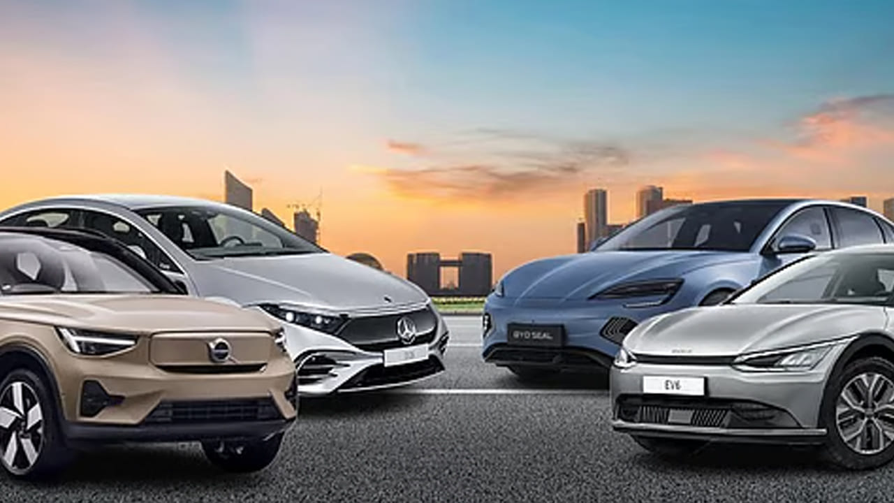 అయితే టీసీఎస్ అనేది అదనపు పన్ను అని, ఇది మనకు తిరిగి రాదని చాలామంది అనుకుంటూ ఉంటారు. ఈ డబ్బులు తిరిగి పొందే అవకాశముంది. ఇందుకు కారు కొనుగోలు చేసేటప్పుడు డీలర్ వద్ద ఫారం 27డీ తీసుకోవాలి. ఐటీఆర్ ఫైల్ చేసే టైమ్‌లో ఫారం 26ఏఎస్ చెక్ చేసుకోవాలి. ఇందులో మీరు చెల్లించిన టీసీఎస్ ఉంటుంది.
