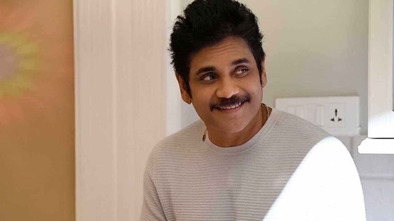 టాలీవుడ్ మన్మథుడు నాగార్జున గురించి ఎంత చెప్పినా తక్కువే. ఈ హీరో కూడా 2025 మిస్ అయ్యారనే చెప్పాలి. ఈ సంవత్సరంలో సోలోగా నాగార్జున మూవీ ఒక్కటి కూడా రిలీజ్ కాలేదు.కుభేర మూవీలో ఈయన ధనుష్తో కలిసి స్క్రీన్ షేర్ చేసుకున్నారు.