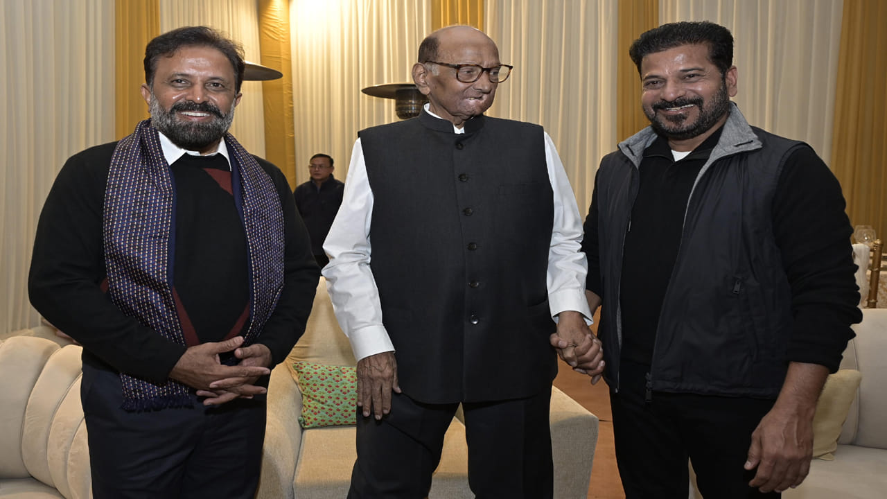 ఈ కార్యక్రమంలో తెలంగాణ సీఎం రేవంత్ రెడ్డితో పాటు మాజీ ఎంపీ మధు యాష్కీ గౌడ్ కూడా పాల్గొన్నారు.