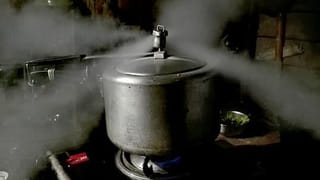 నిండు నూరేళ్లు జీవించాలా.. మీ కాళ్లలోనే అసలు రహస్యం.. 30 సెకన్లలో..