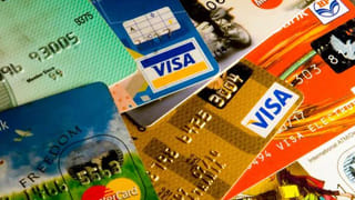 Gold and silver rate: తగ్గేదే లే అంటున్న బంగారం..రోజు రోజుకూ షాకిస్తోంది.. తులం ఎంతంటే..