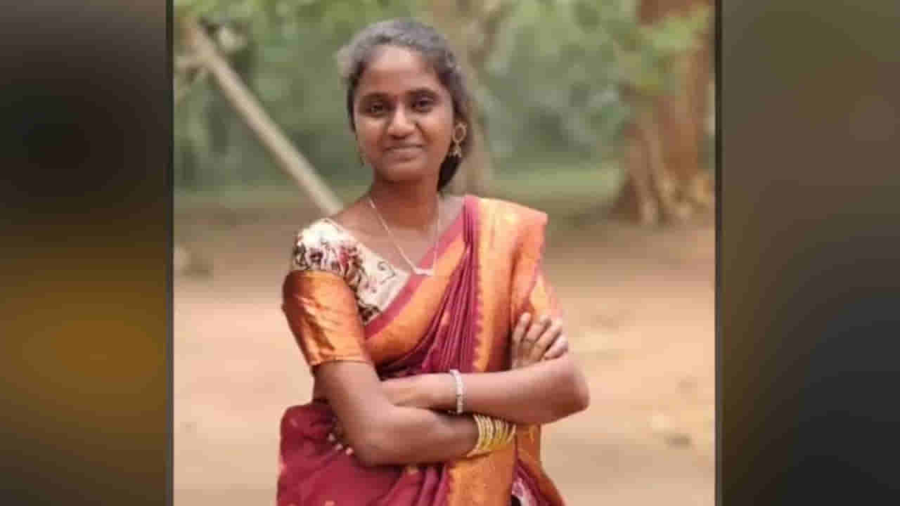 అయ్యో దేవుడా.. ఈ కష్టం ఏ తండ్రికీ రాకూడదు.. టెట్ పరీక్షకు తీసుకెళ్తుండగా..