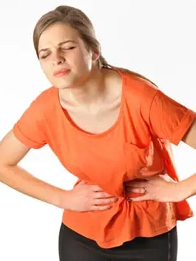 పెద్ద పేగు క్యాన్సర్ లక్షణాలు ఇవే.. విస్మరిస్తే బతకడం కష్టమే!