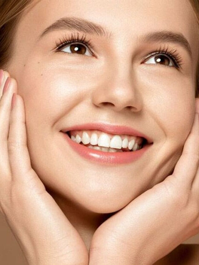 అందమైన మెరిసే చర్మం కోసం  7 అద్భుతమైన ఆయుర్వేద చిట్కాలు