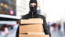 రూ.25 కడుతుంటే రూ. 2.49 లక్షలు పోయాయి..హైదరాబాద్‌లో నయా మోసం