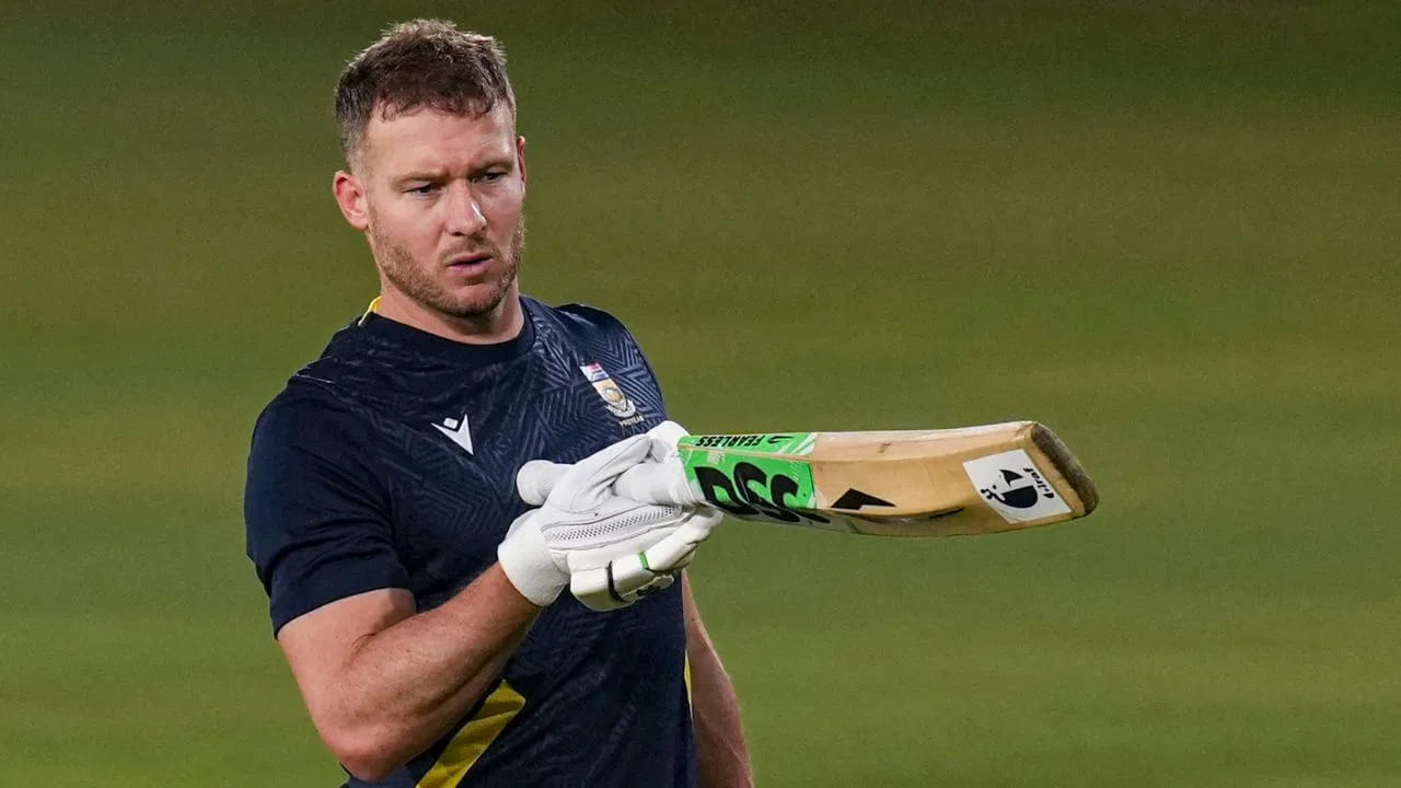 ఐదవ స్థానంలో దక్షిణాఫ్రికా అనుభవజ్ఞుడైన బ్యాట్స్మన్ డేవిడ్ మిల్లర్ ఉన్నాడు. ఇతన్ని లక్నో సూపర్ జెయింట్స్ విడుదల చేసింది. మిల్లర్ బేస్ ప్రైస్ కూడా రూ. 2 కోట్లు. అతను పెద్దగా బిడ్ను ఆకర్షించే అవకాశం లేనప్పటికీ, అతను కొనుగోలుదారుని కనుగొనే అవకాశం ఉంది.