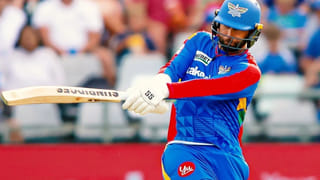 Ashes 2025-26 : బ్యాటర్లు వచ్చారు..వెళ్ళారు..అంతే..109 ఓవర్లకే 30 వికెట్లా? ఇదేం పిచ్ బాసూ!