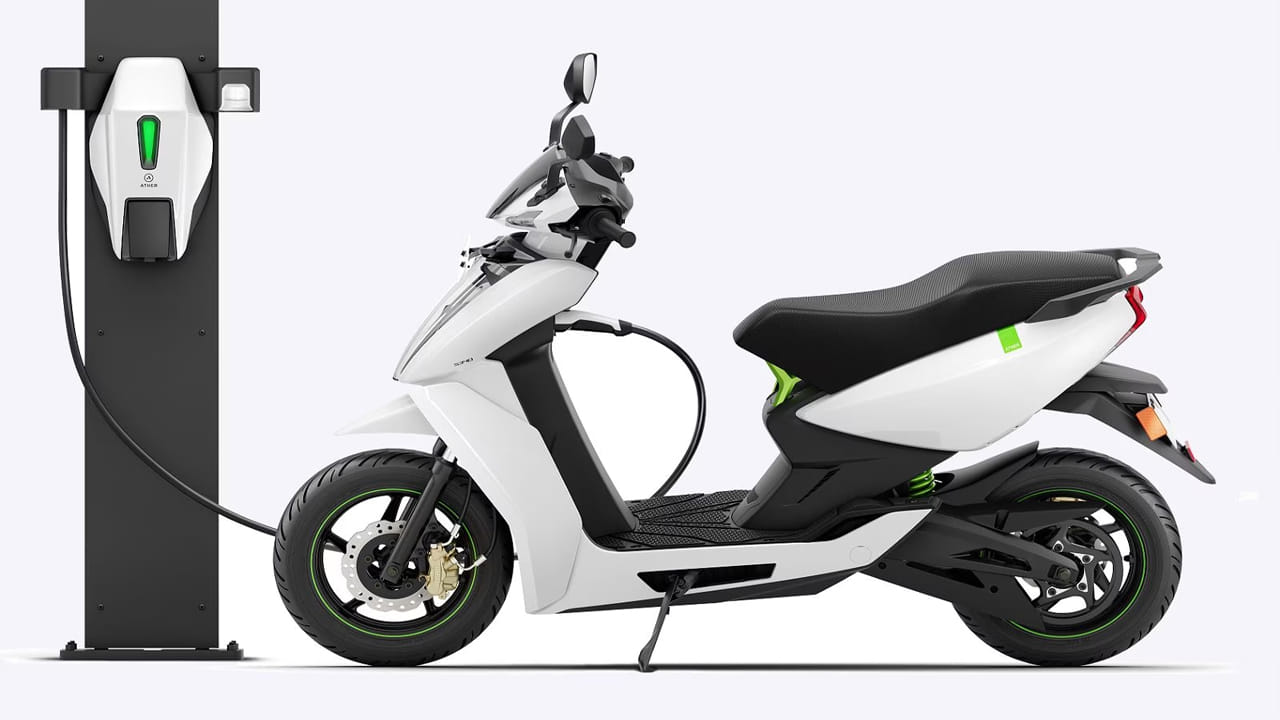 Electric Scooters: జనవరి 1 నుంచి భారీగా పెరగనున్న ఈ ఎలక్ట్రిక్ స్కూటర్ ధర!