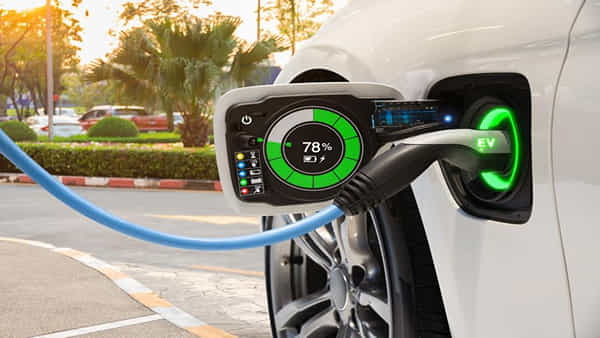 EV Subsidies: ఎలక్ట్రిక్ వాహనం కొంటే భారీ సబ్సిడీ.. ఆ ప్రభుత్వం బంపర్ ఆఫర్!