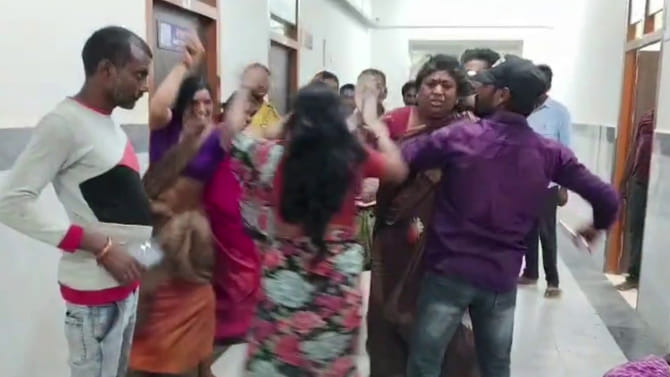 అమ్మాయికి మొగుడు... అత్తకు యముడు... ఏకంగా గొంతు కోసి..