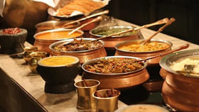 అతిగా తింటే మన శరీరంలో ఏం జరుగుతుందో తెలుసా..?