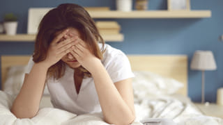 Morning Headache: మీకూ ఉదయం నిద్ర లేచిన వెంటనే తలనొప్పి వస్తుందా? ఇది దేనికి సంకేతమో తెల్సా..