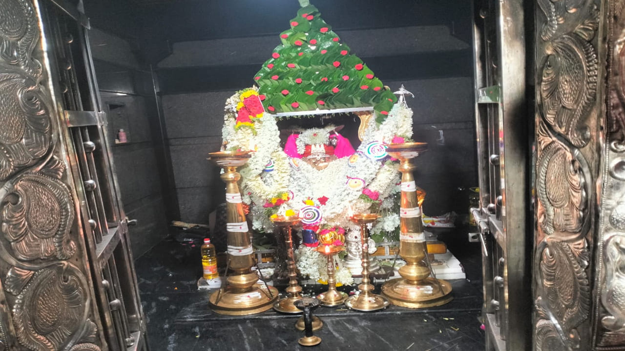 Gadilingeswara Swamy Temple: ఊరంతా ఒకటే పేరు.. గూళ్యం గ్రామ ప్రత్యేక నామకరణ సంప్రదాయం తెలిస్తే..