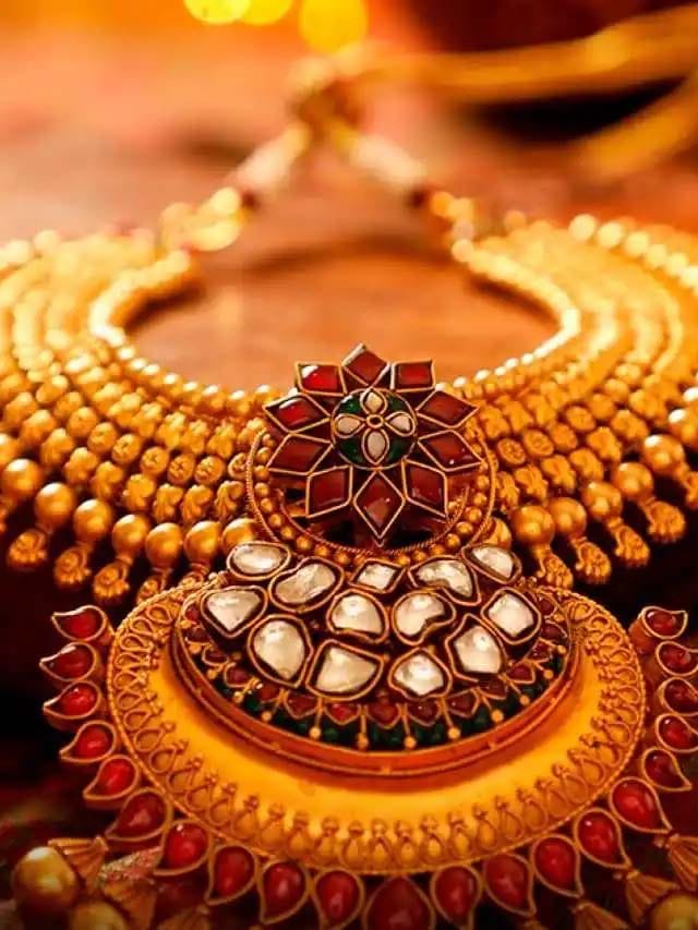 బంగారం ధర రికార్డ్‌ బద్దలు.. వెండి ధర తెలిస్తే షాకవుతారు!