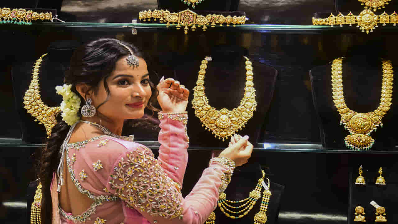 Gold Price Today: మళ్లీ అదే జోరు.. భారీగా పెరుగుతున్న బంగారం ధరలు