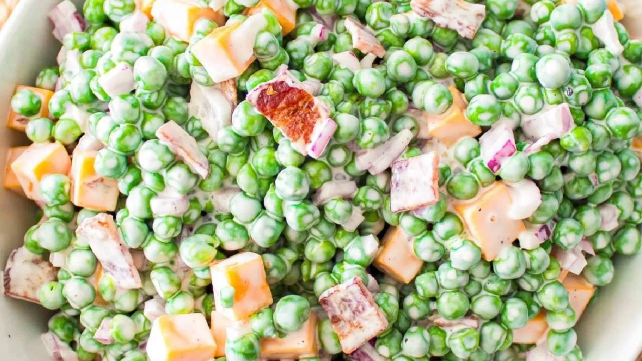 వీటిల్లో కొవ్వు శాతం తక్కువగా, ప్రొటీన్, పీచు ఎక్కువగా ఉంటాయి. బరువు తగ్గాలనుకునేవారికి సరైన ఆహారం ఇది. కొలెస్ట్రాల్నీ తగ్గిస్తుంది. మాంసాహారం తినని వారు ప్రొటీన్ కోసం పచ్చి బఠాణీలను ఎంచుకోవచ్చు.