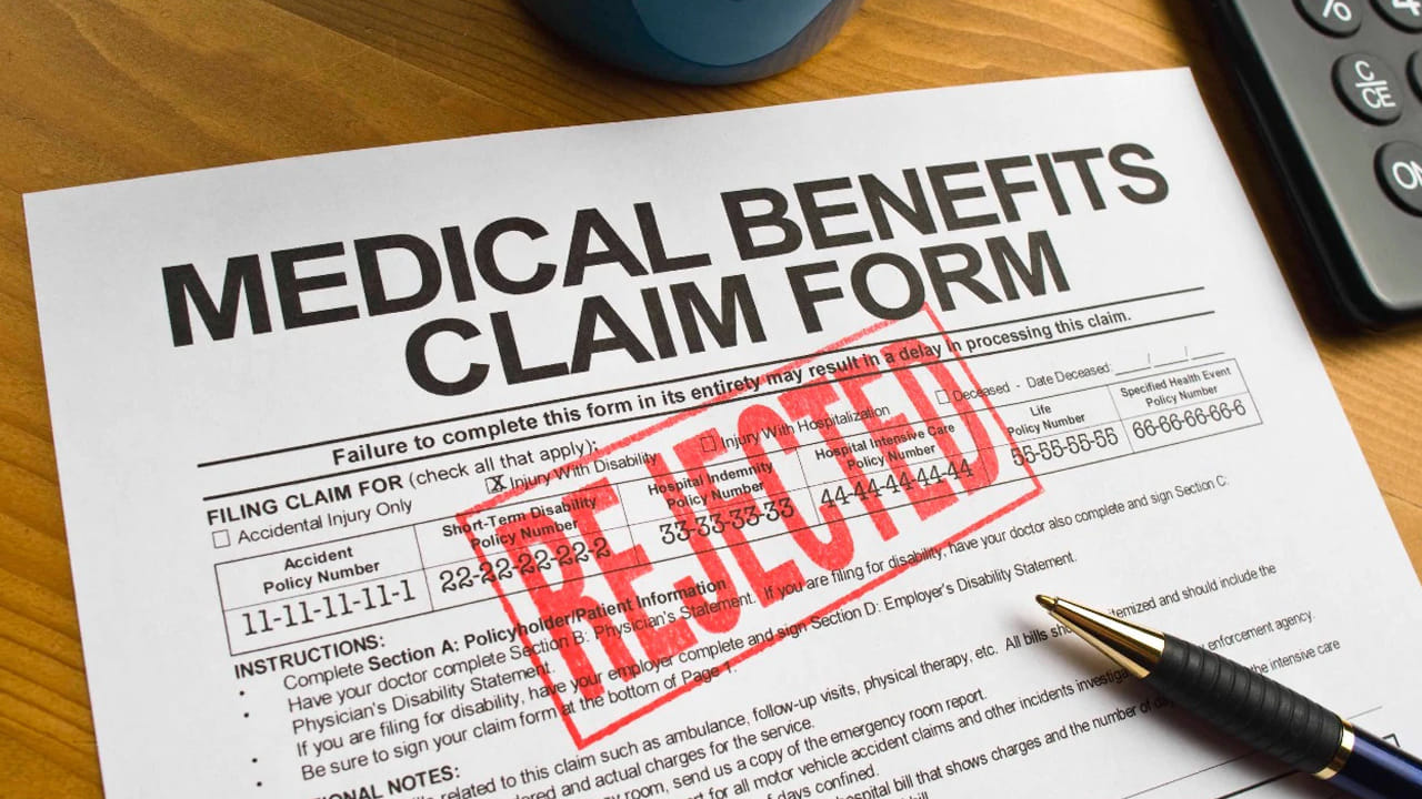 హెల్త్ ఇన్సూరెన్స్ క్లైయిమ్ రిజెక్ట్ అయితే ఏం చేయాలి? ఇది తెలుసుకుంటే లక్షలు మిగిలించుకోవచ్చు!