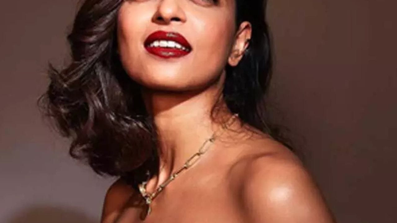 హద్దులు దాటకండి.. సినిమాల్లో ట్రెండ్‌పై బాలీవుడ్ బ్యూటీ సంచలన కామెంట్స్!