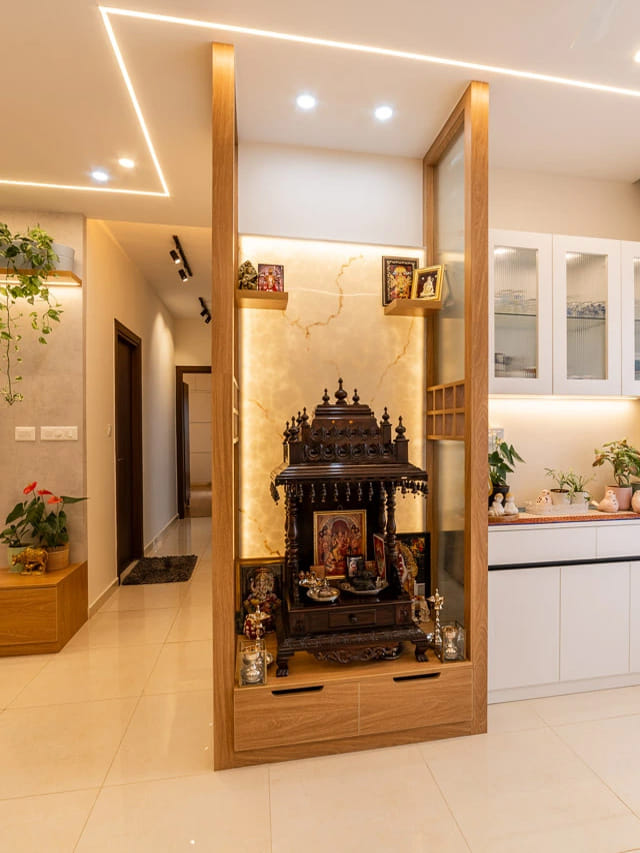 పూజ గదిలో ఈ 5 తప్పులు చేస్తే.. జీవితాంతం దరిద్రమే..