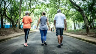 10 రోజులు షుగర్ తినడం మానేస్తే రప్పా రప్పే.. మన శరీరంలో జరిగేది తెలిస్తే అవాక్కే..