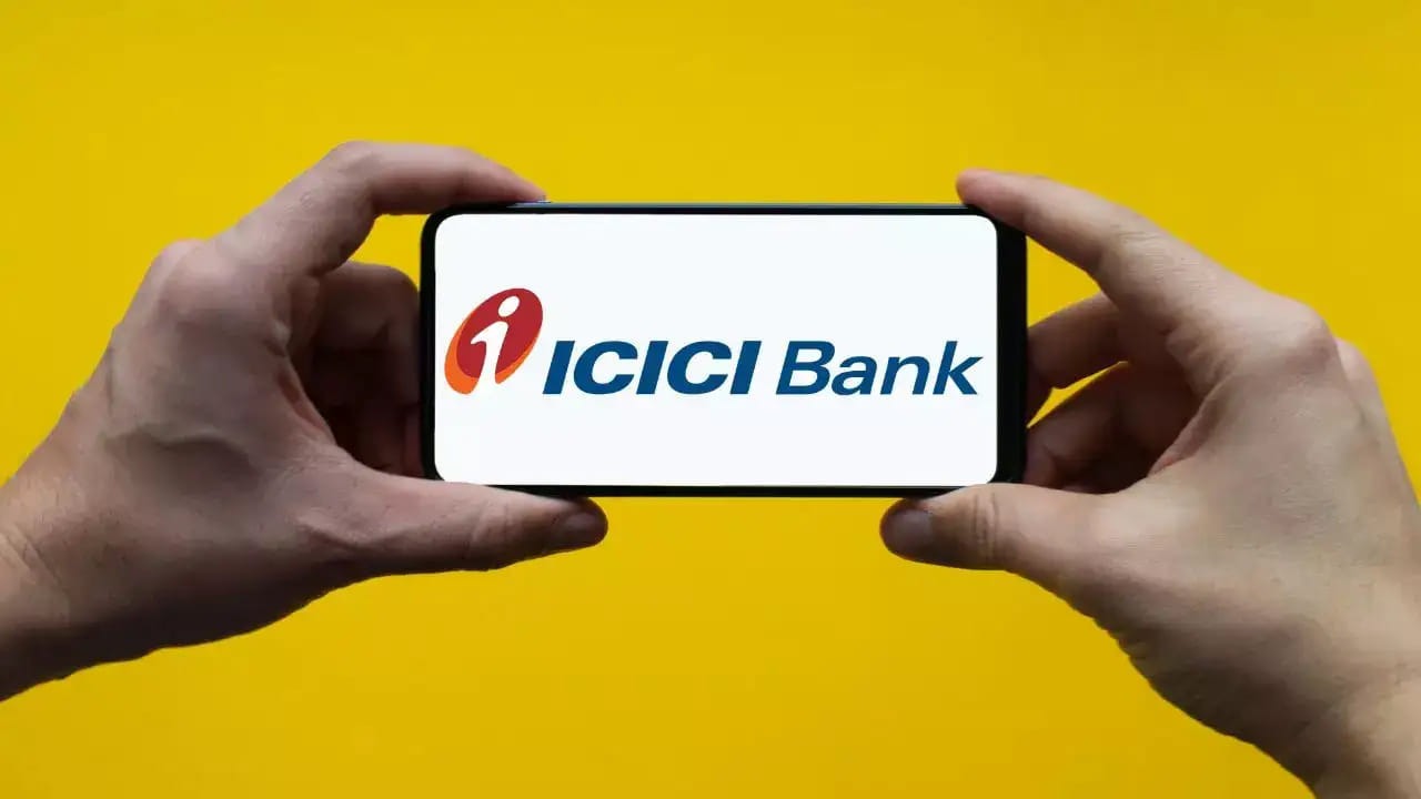 ICICI Bank: ఐసీఐసీఐ కస్టమర్లకు బిగ్ అలర్ట్.. జనవరి నుంచి కొత్త రూల్స్.. వాటిపై అదనంగా ఛార్జీలు..