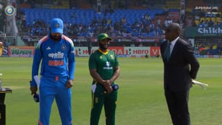 Vaibhav Suryavanshi : ఫస్ట్ బంతికే వికెట్.. వైభవ్‎ సూర్యవంశీకి పట్టపగలు చుక్కలు చూపెట్టిన హైదరాబాద్ ప్లేయర్