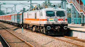 బిగ్‌ అప్‌డేట్‌.. ఇక మొబైల్‌లో చూపించే రైల్వే టికెట్లు చెల్లవు..