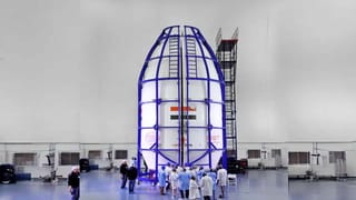 స్పీకర్ సమక్షంలో చాయ్‌ పే చర్చ.. హాజరైన ప్రధాని మోదీ, ప్రియాంకా గాంధీ