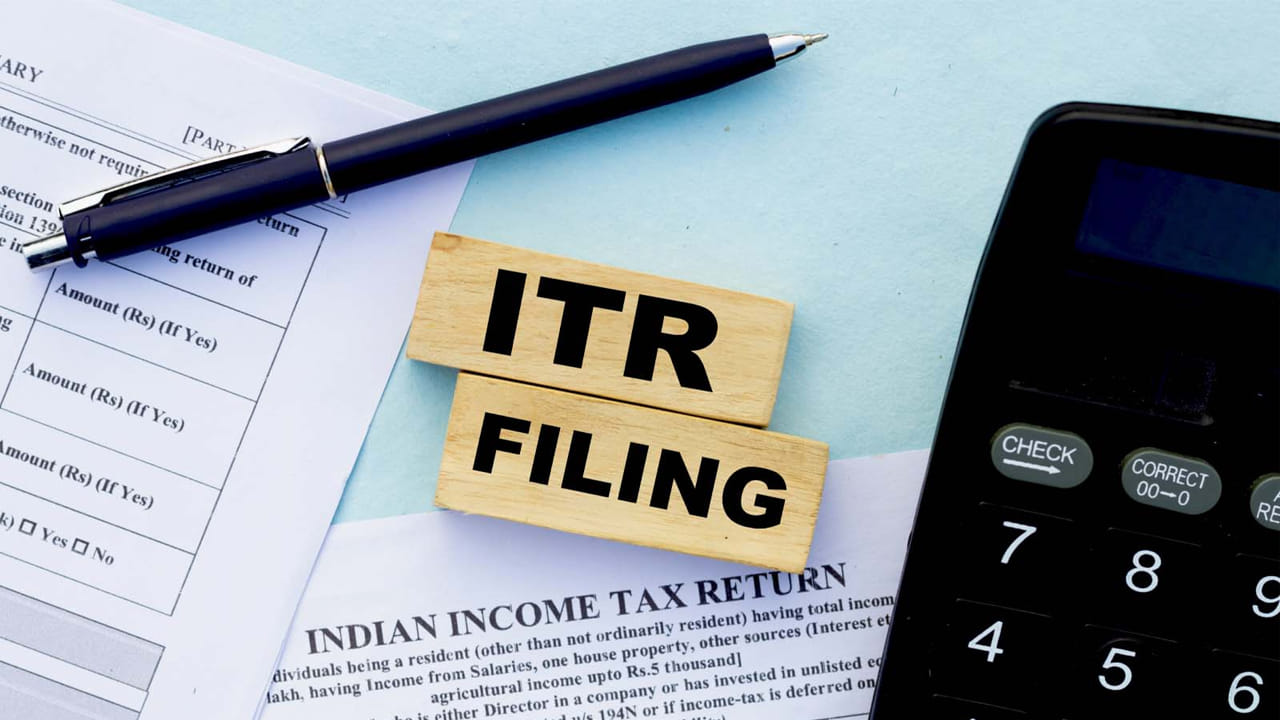 ITR: సవరించిన ఐటీఆర్ లేదా ఆలస్యమైన ఐటీఆర్? డిసెంబర్ 31 లోపు ఏది దాఖలు చేయాలి?