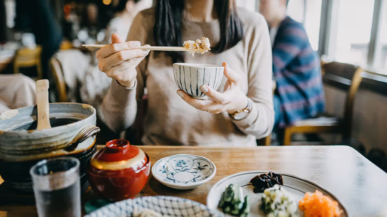 Watch Video:  జపాన్‌ ప్రజల తలరాత మారుస్తున్న ఒకేఒక్క అలవాటు ఇదే.. వీడియో చూశారా?