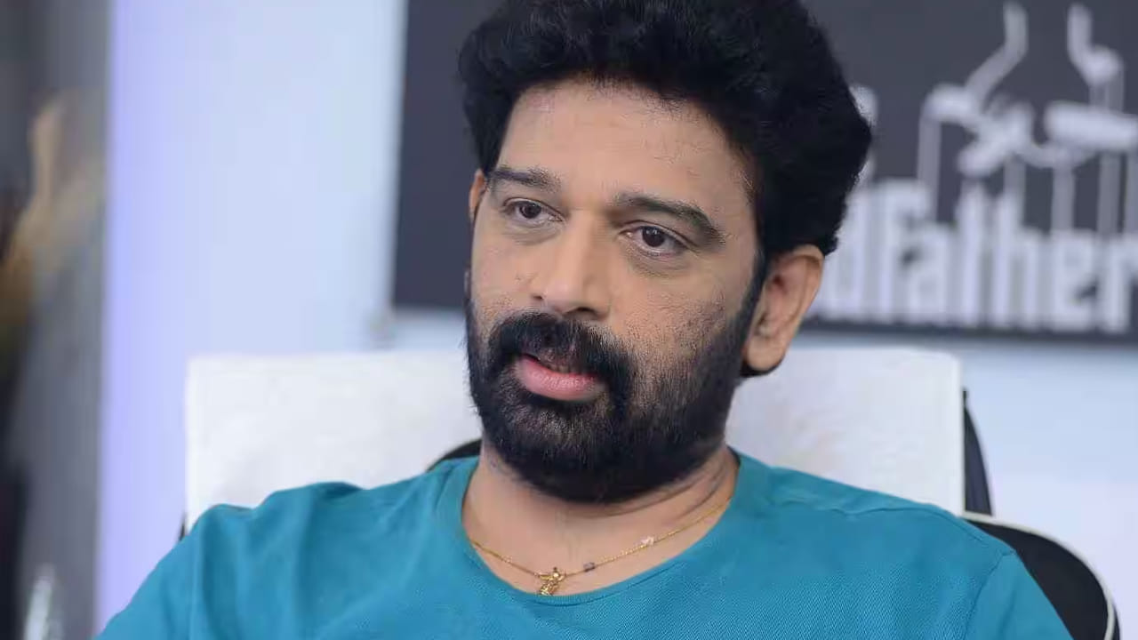 JD Chakravarthy: ఆ స్టార్ హీరో వల్లే అలాంటి సినిమాలు మానేశాను.. జేడీ చక్రవర్తి మనసులోని మాట..